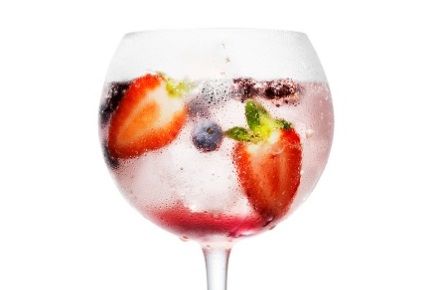 Drink_Berry-Gin-Tnic_20211011-115000_1.jpg