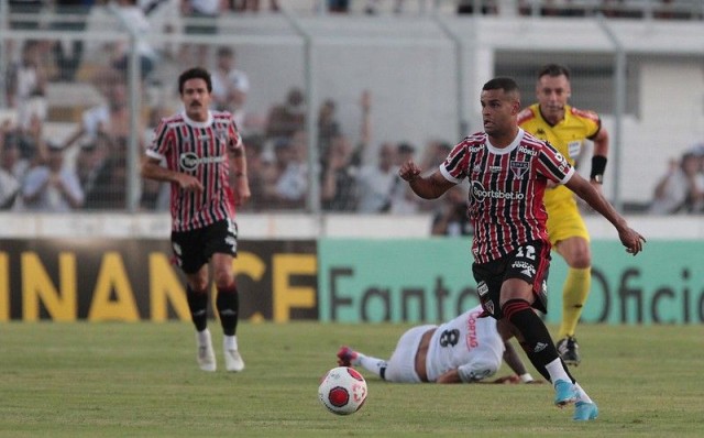 São Paulo e Ponte Preta em Campinas