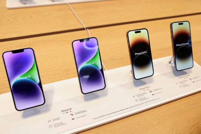 Os quatro modelos da linha iPhone 14, da Apple (Foto: Andrew Kelly/Reuters)
